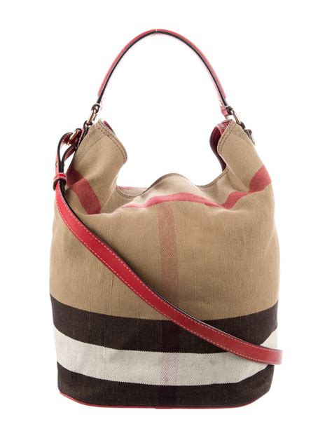 I Tested the Burberry Ashby Bucket Bag: Here's Why It's My New 